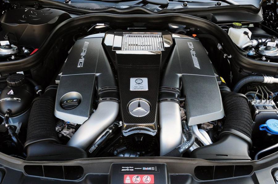  Mercedes-Benz CLS63 AMG 2012 года  (фото 29 из 62)